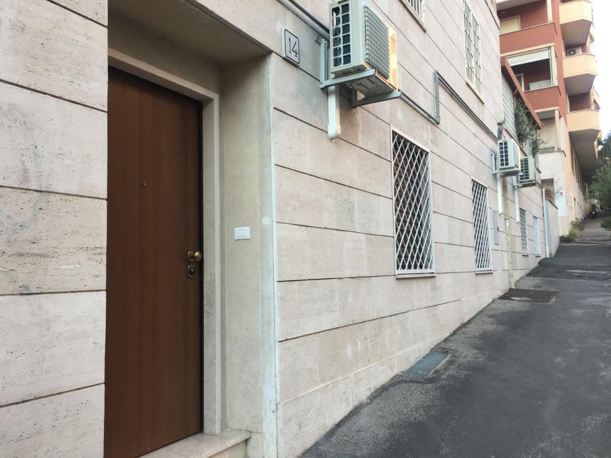 Bed and Breakfast Il Faro Gianicolense Rom Exterior foto