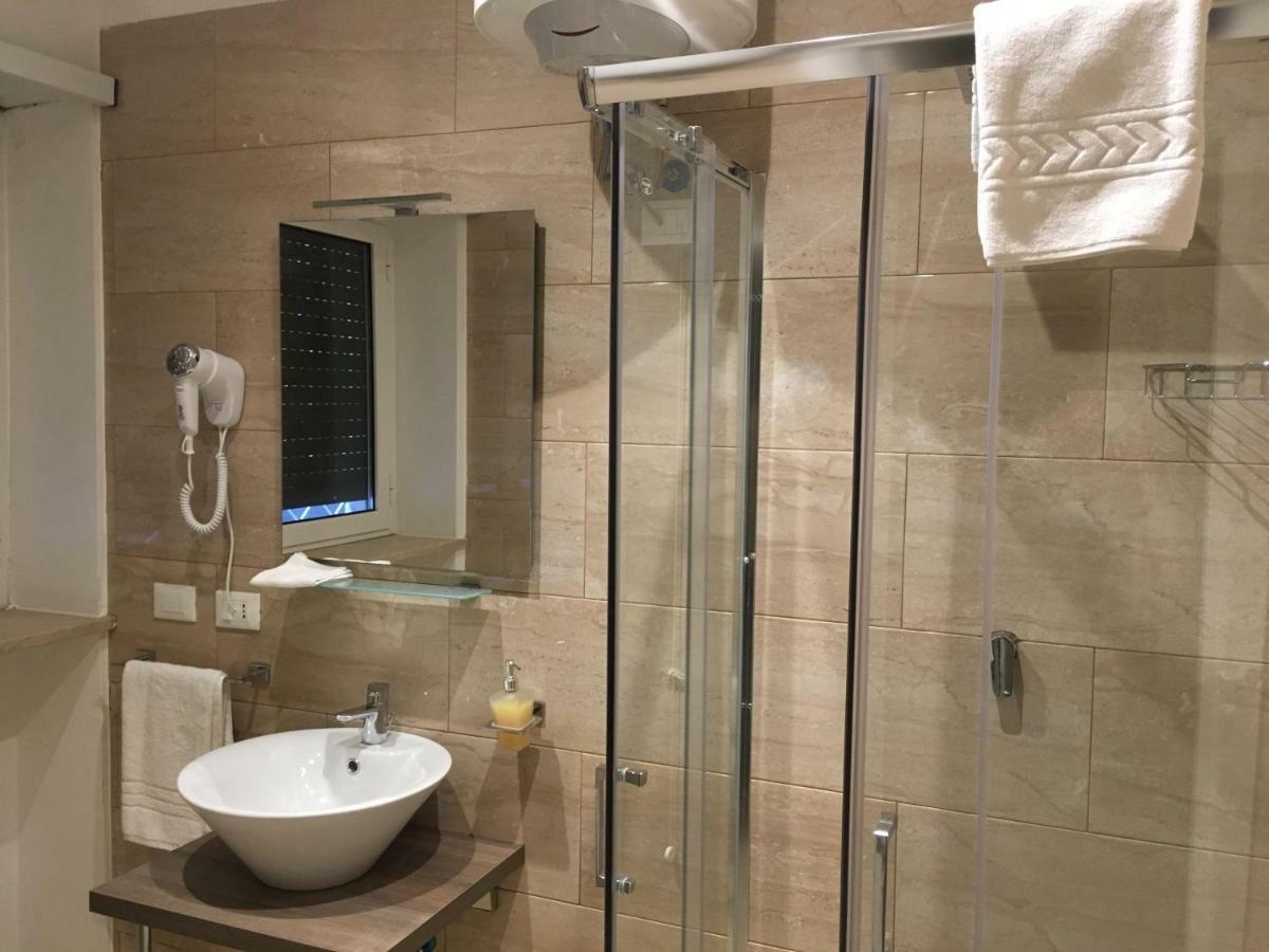 Bed and Breakfast Il Faro Gianicolense Rom Exterior foto